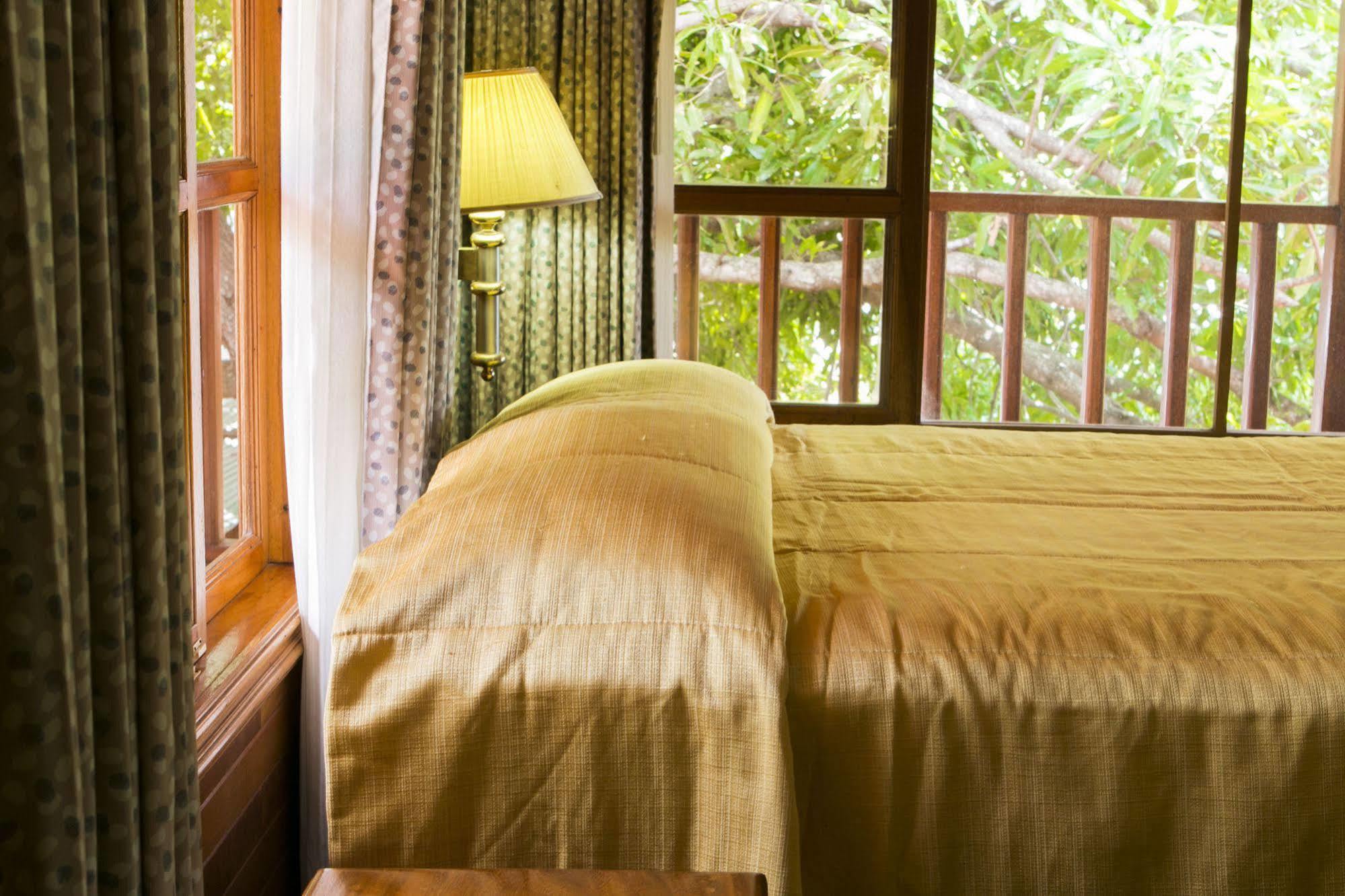 Santa Elena Lodge Cuajiniquil Bagian luar foto